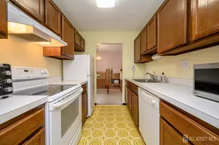 38 E Daisy Ln E, Mount Laurel, NJ 08054 - Photo 8
