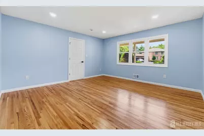 22 Edward Street, East Brunswick Township, NJ 08816 - Photo 12