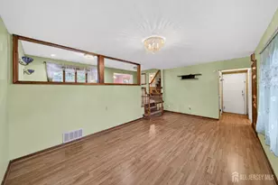 95 Pine St, Iselin, NJ 08830 - Photo 16