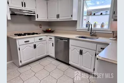 20 Tracey Drive, Milltown, NJ 08850 - Photo 4