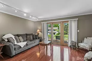 79-79 Chelsea Ct, Franklin Township, NJ 08873 - Photo 8