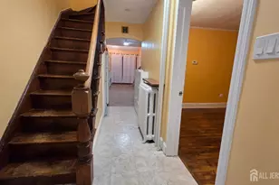 26 Harvey St, New Brunswick, NJ 08901 - Photo 4
