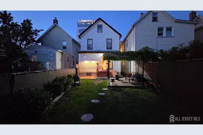 26 Harvey Street, New Brunswick, NJ 08901 - Photo 18