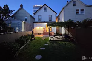 26 Harvey St, New Brunswick, NJ 08901 - Photo 18