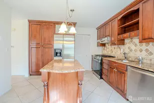 118 Copeley Way, North Brunswick Township, NJ 08902 - Photo 4