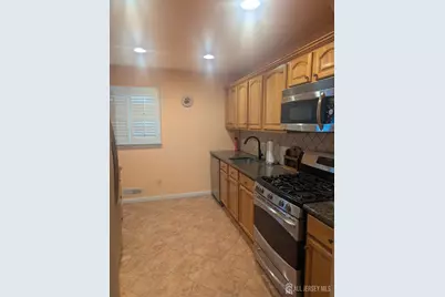 751 Rutherford Avenue, Woodbridge Township, NJ 07095 - Photo 4