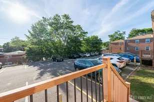 42 York Dr, Edison, NJ 08817 - Photo 26
