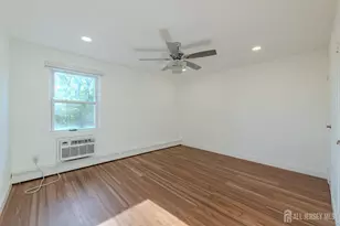 42 York Dr, Edison, NJ 08817 - Photo 18