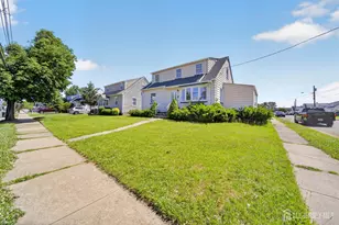 125 E Cherry St, Carteret, NJ 07008 - Photo 2