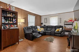 6 Hayes Ct, North Brunswick Township, NJ 08902 - Photo 6
