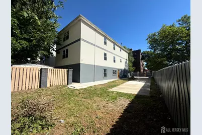 64 Montclair Avenue, Newark, NJ 07104 - Photo 2