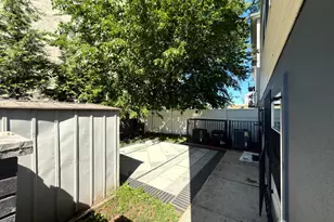 64 Montclair Ave, Newark, NJ 07104 - Photo 10