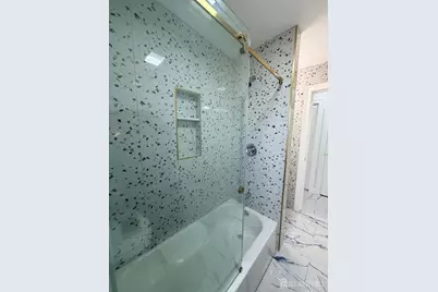 109 W Arthur Place, Iselin, NJ 08830 - Photo 10