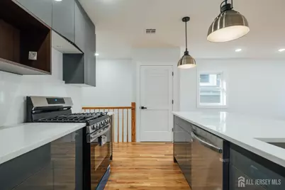 88 Hollywood Avenue #2, East Orange, NJ 07018 - Photo 6