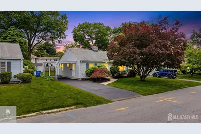 7 Pierrepont Avenue, Middlesex, NJ 08846 - Photo 2