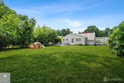 7 Pierrepont Avenue, Middlesex, NJ 08846 - Photo 6