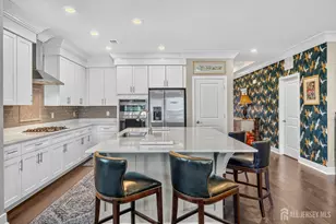 2 Vizcaya Dr, Monroe Township, NJ 08831 - Photo 6