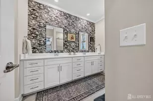2 Vizcaya Dr, Monroe Township, NJ 08831 - Photo 26