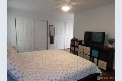 605 Timber  Oaks Road, Edison, NJ 08820 - Photo 20