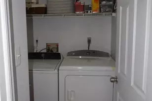 605 Timber Oaks Rd, Edison, NJ 08820 - Photo 32