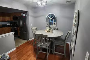 1325 Fernwood Ct, New Brunswick, NJ 08901 - Photo 4