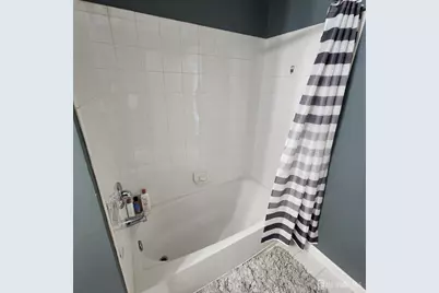 1325 Fernwood Court, New Brunswick, NJ 08901 - Photo 20