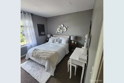 1325 Fernwood Court, New Brunswick, NJ 08901 - Photo 18