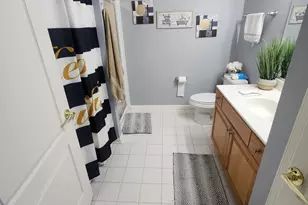 1325 Fernwood Ct, New Brunswick, NJ 08901 - Photo 16