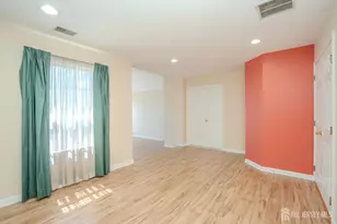 31 SE Hawthorn Dr, Plainsboro Township, NJ 08536 - Photo 24
