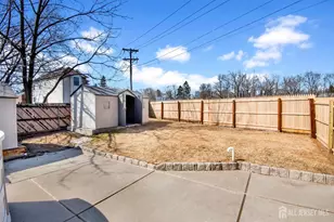 683 Kosciusko St, Perth Amboy, NJ 08861 - Photo 36