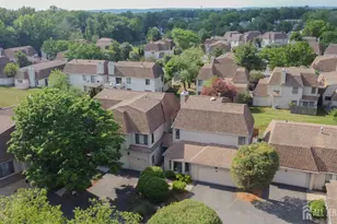 21 Carriage Pl, Edison, NJ 08820 - Photo 44