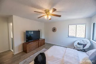 21 Carriage Pl, Edison, NJ 08820 - Photo 6