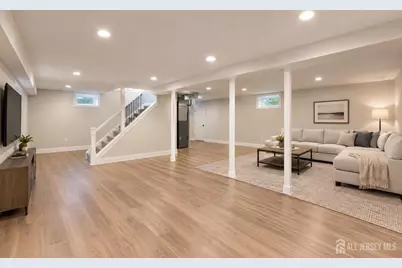 81 Lois Avenue, East Brunswick Township, NJ 08816 - Photo 20
