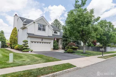 4 Winchester Court, Old Bridge Township, NJ 07747 - Photo 2