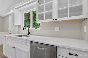 26 Kossman St, East Brunswick Township, NJ 08816 - Photo 12