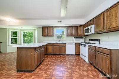 23 Gulick Lane, Plainsboro Township, NJ 08536 - Photo 8