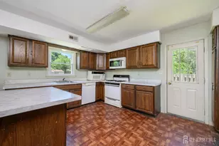 23 Gulick Ln, Plainsboro Township, NJ 08536 - Photo 10