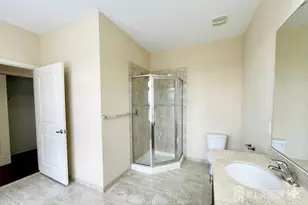 102 E Elizabeth Ave E, Linden, NJ 07036 - Photo 6