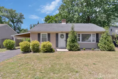 8 Pierrepont Avenue, Middlesex, NJ 08846 - Photo 2