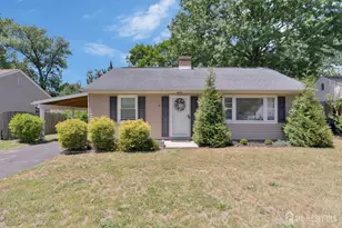 8 Pierrepont Ave, Middlesex, NJ 08846 - Photo 2