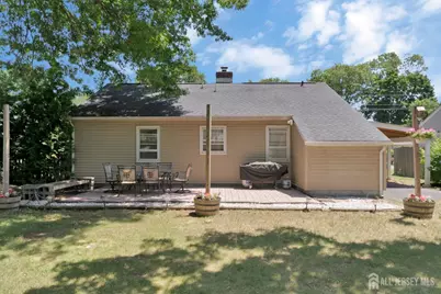 8 Pierrepont Avenue, Middlesex, NJ 08846 - Photo 16