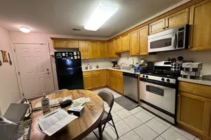 85 Liddle Ave, Edison, NJ 08837 - Photo 16