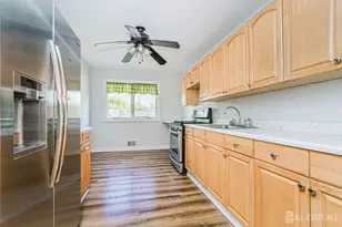 41 Fanwood Dr, Sayreville, NJ 08872 - Photo 24
