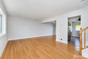 41 Fanwood Dr, Sayreville, NJ 08872 - Photo 18