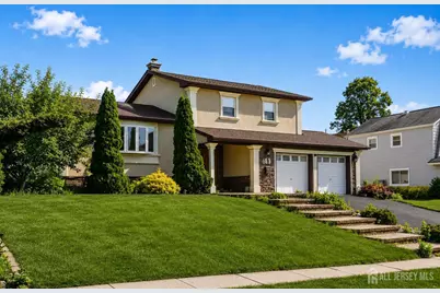 41 Fanwood Drive, Sayreville, NJ 08872 - Photo 2