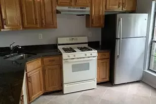 221 Hampshire Ct, Piscataway Township, NJ 08854 - Photo 12