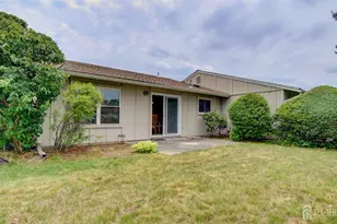 27 Larch Plaza, Monroe Township, NJ 08831 - Photo 18