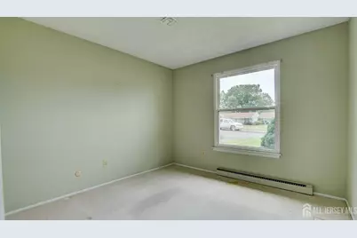 27 Larch Plaza, Monroe Township, NJ 08831 - Photo 12