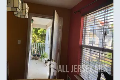 31 Edinburgh Court, Edison, NJ 08820 - Photo 14