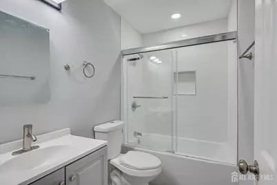 1213 N Oaks Boulevard N, North Brunswick Township, NJ 08902 - Photo 12